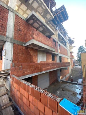 2-ÇAYIROVA YENİMAHALLE'DE MERKEZİ  KONUMDA DAİRELER